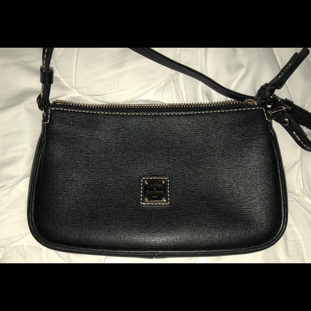 Small Dooney & Burke handbag